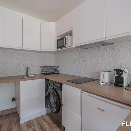 Immeuble Leblanc Apartment